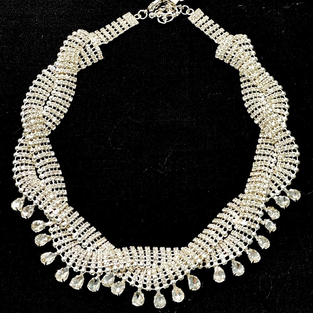 Cezanne crystal sensitive skin necklace. NWT.